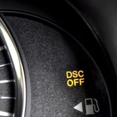 Lumière BMW DSC – Causes, informations et correctifs