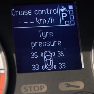 Que sont les systèmes de surveillance de la pression des pneus (TPMS) et comment fonctionnent-ils