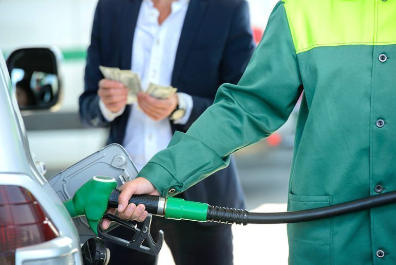 Consommation de carburant: comment la calculer, la contrôler et économiser de l'argent