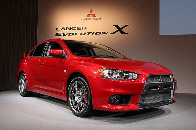 Mitsubishi_Lancer_Evolution_X-front