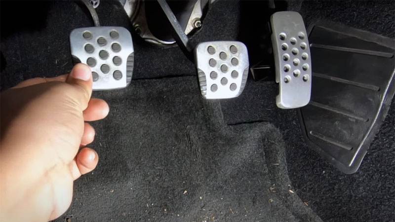 clutch pedal adjustment