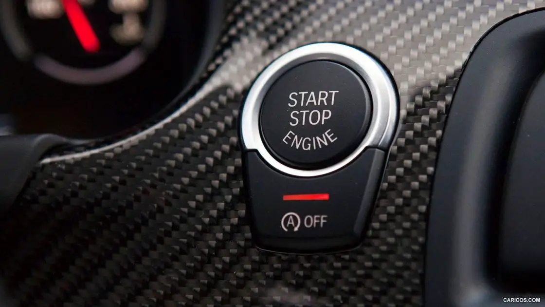 You are currently viewing Que se passe-t-il si vous appuyez sur le bouton de démarrage en conduisant