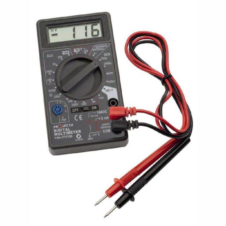 test de batterie de voiture multimètre