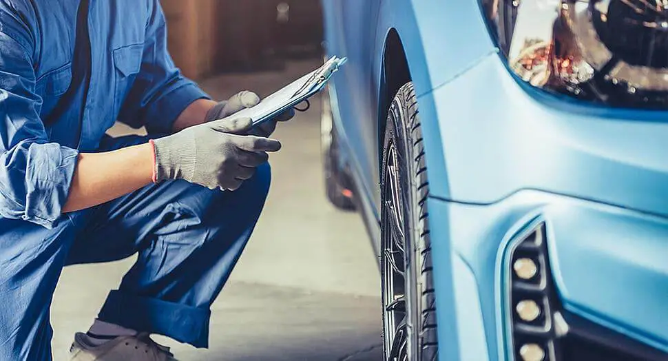 Lubricar motor eléctrico de coche