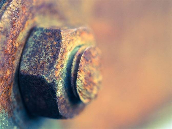 Как выкрутить ржавые болты выпускного коллектора - руководство