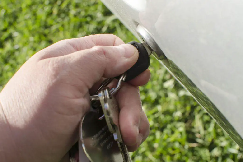 Tipps zum Deaktivieren einer Autoalarmanlage ohne Fernbedienung