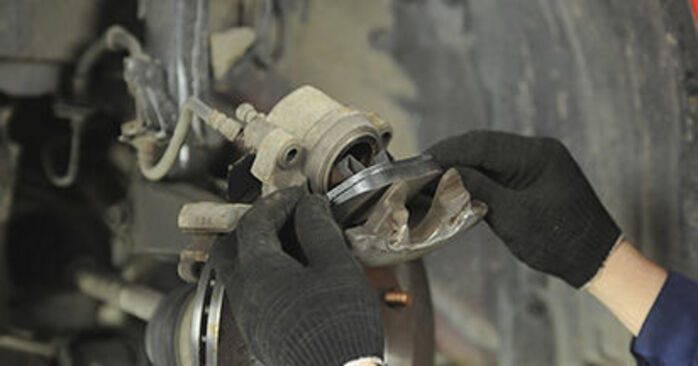 3 (BK) 1.4 2007 Plaquettes de frein Manuel d'atelier de remplacement bricolage