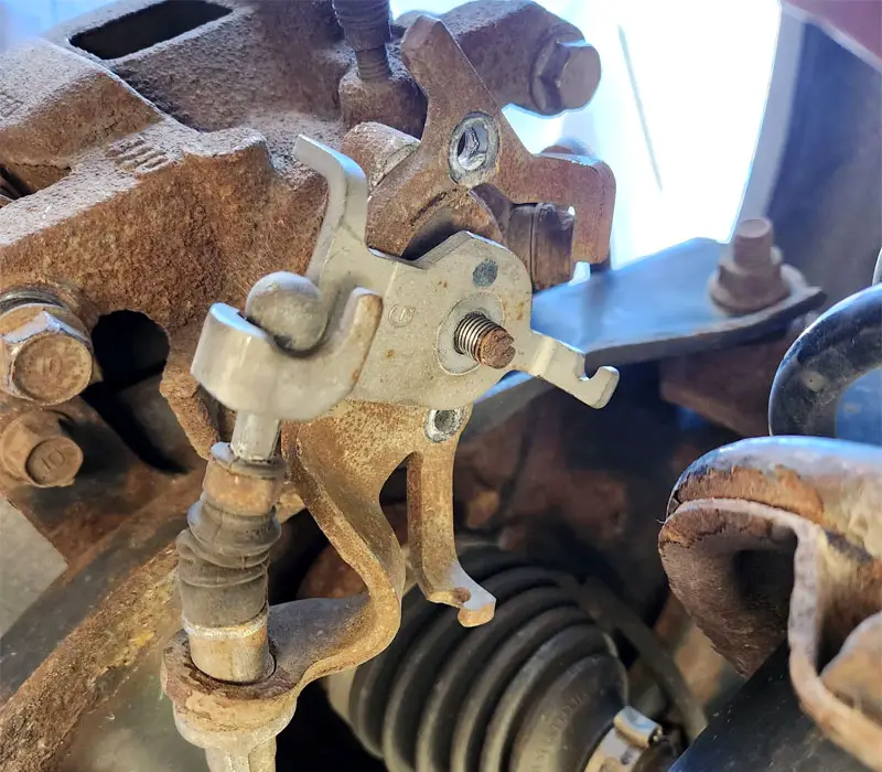 ржавый трос электронного тормоза