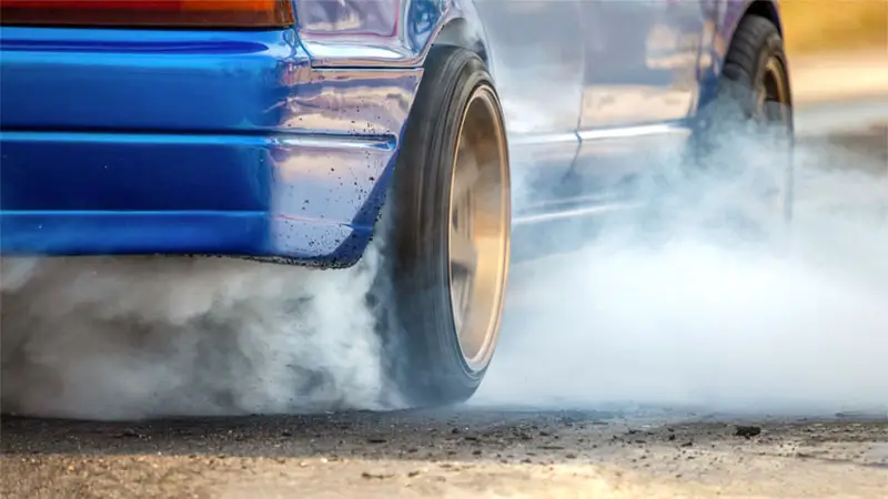 как сделать burnout на автомате
