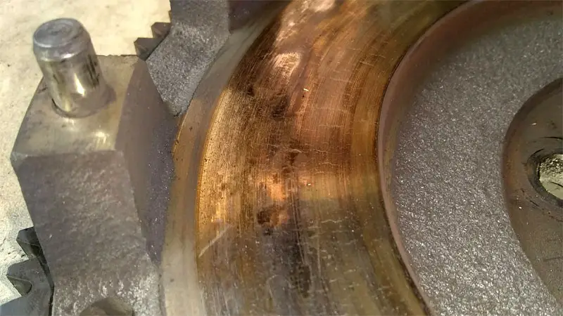 перегретый маховик двигателя