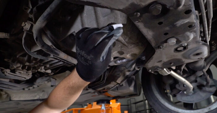 安装新机油滤清器示意图