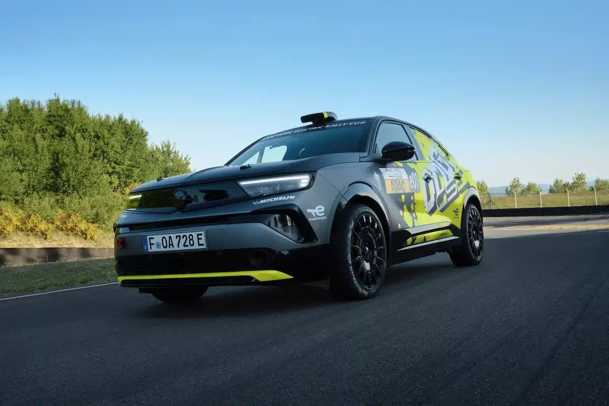 Opel Mokka GSE 2025 - Спортивный экстерьер