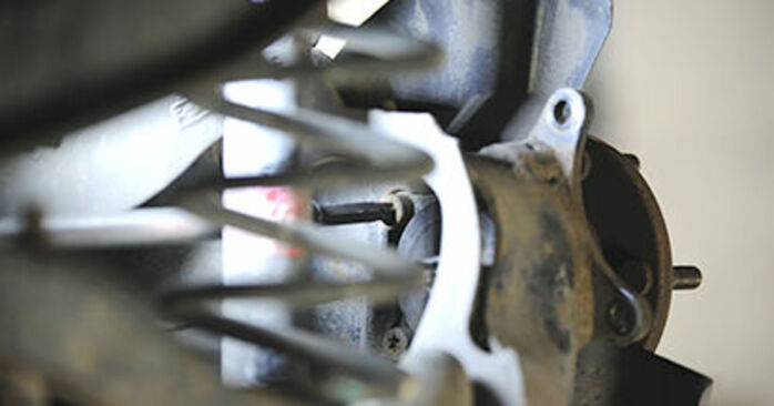 Cambiar rodamiento de rueda en MAZDA 3 (BK) 2008 - Trucos y consejos