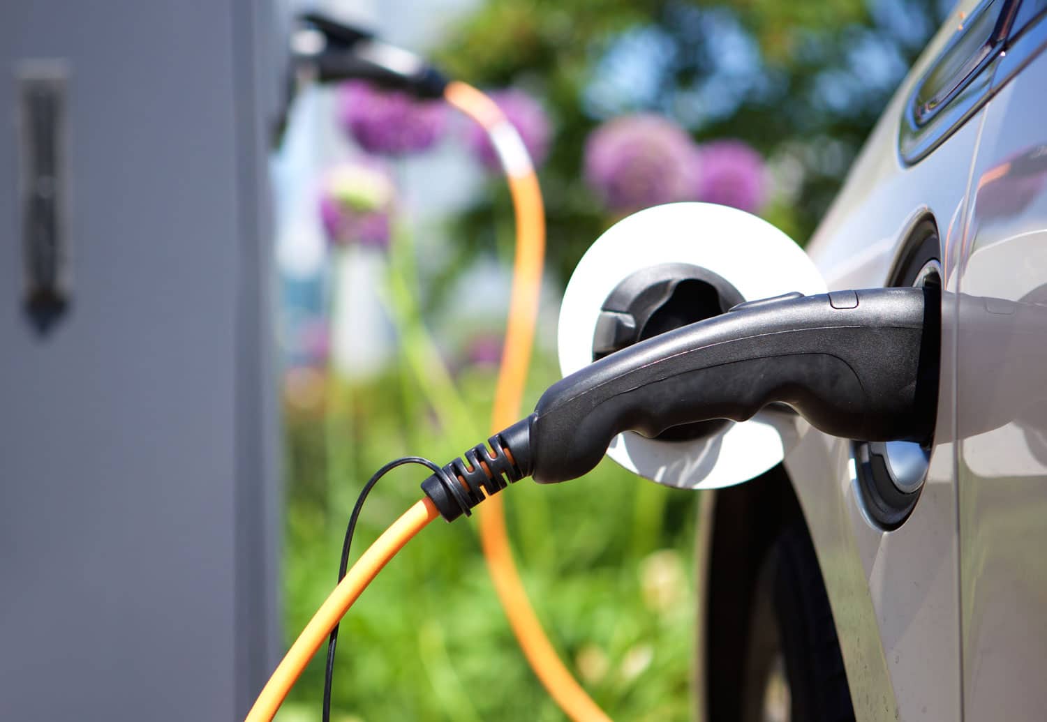 Зарядка электромобиля