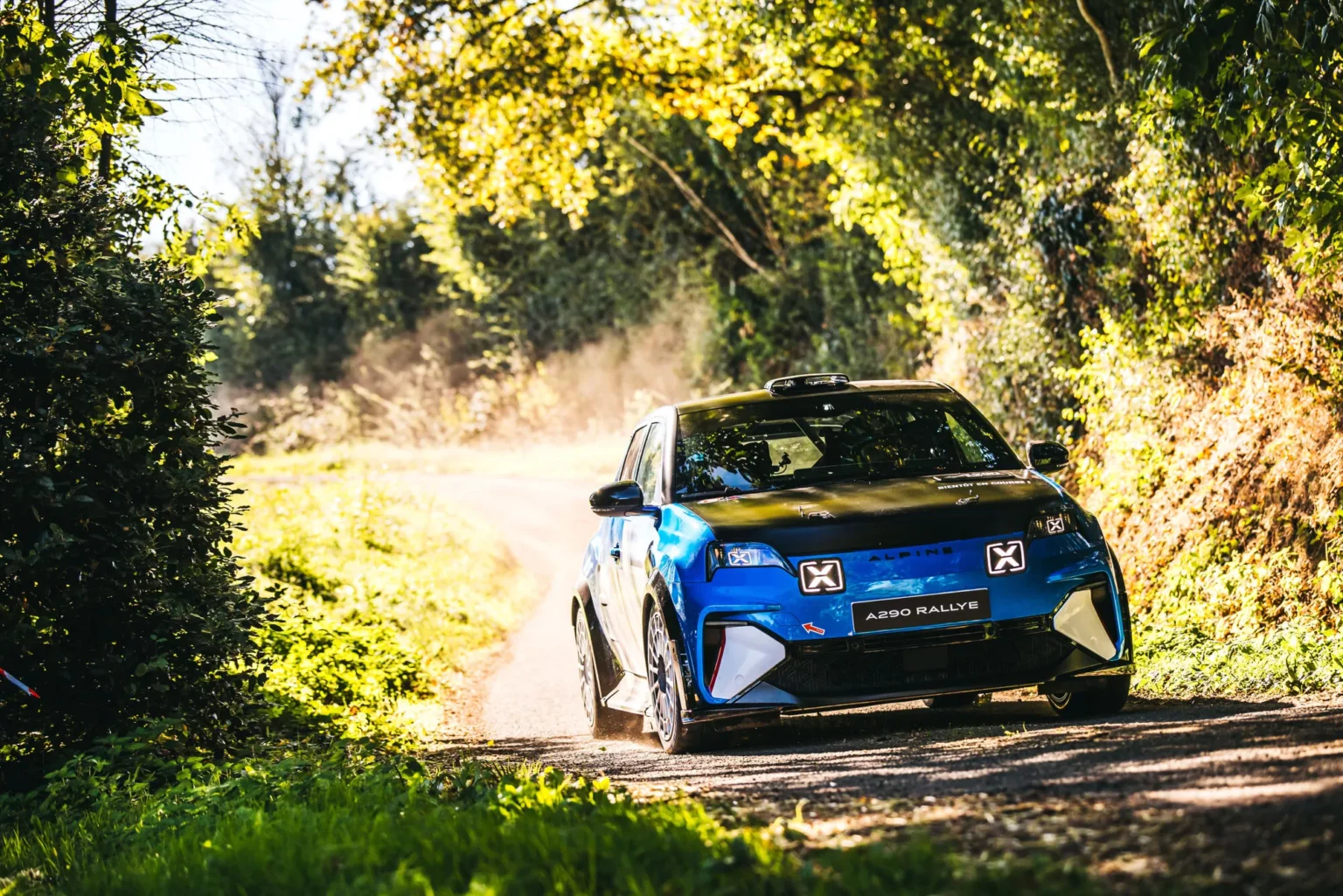 Электрический раллийный автомобиль Alpine A290 Rallye