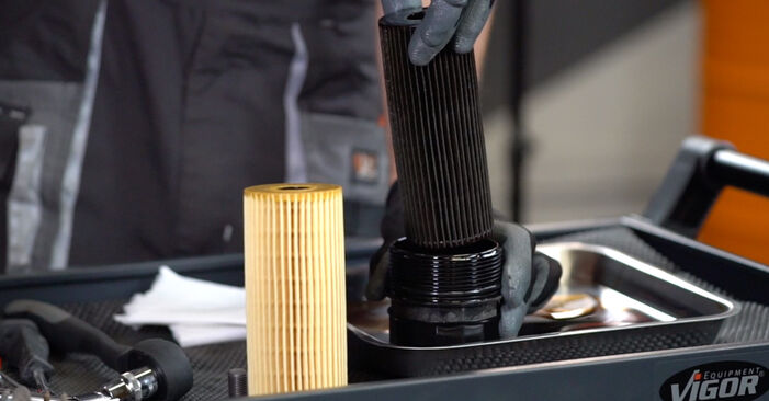 Altöl ablaufen lassen Mercedes W203