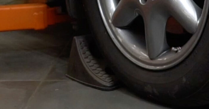 How to change the control arm on Mercedes W203 2000 - Free PDF manuals and video