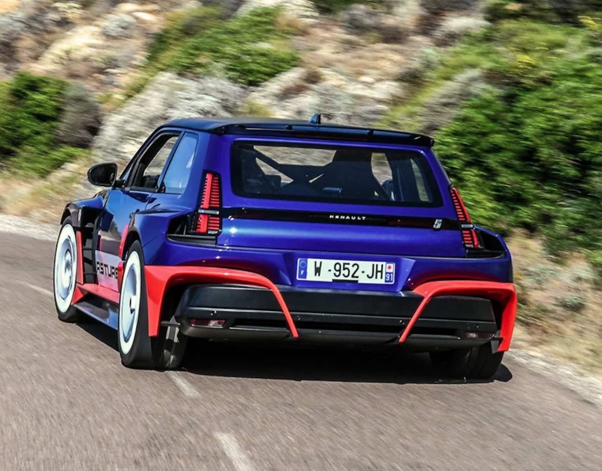 Renault 5 Turbo 3E électrique sur route