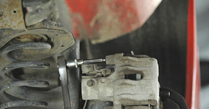 How difficult is it to do it yourself: Wheel bearing replacement on Mazda 3 bk 1.6 MZ-CD 2009 - Download the illustrated guide