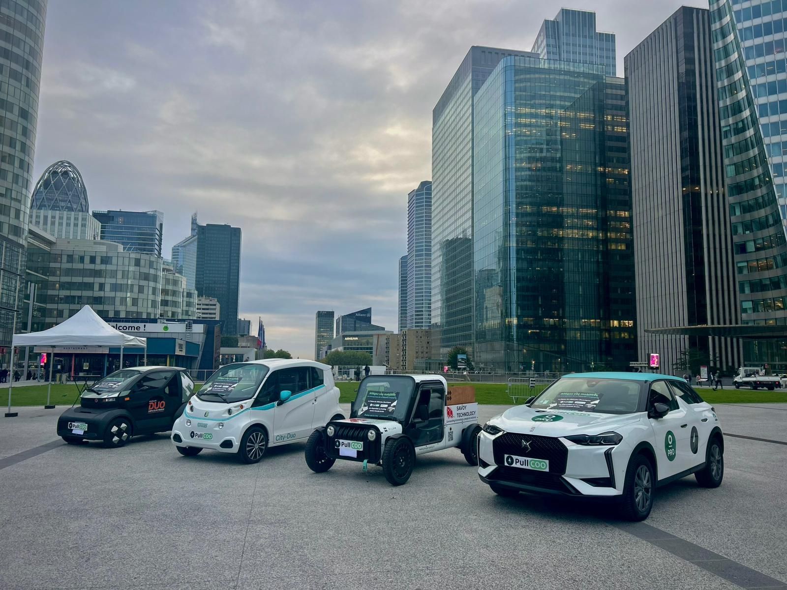 Véhicule électrique en autopartage à Paris La Défense