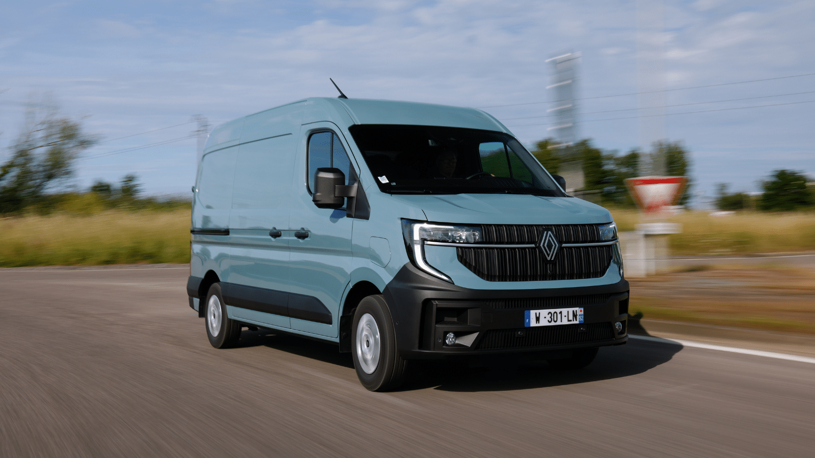Renault Master électrique sur route