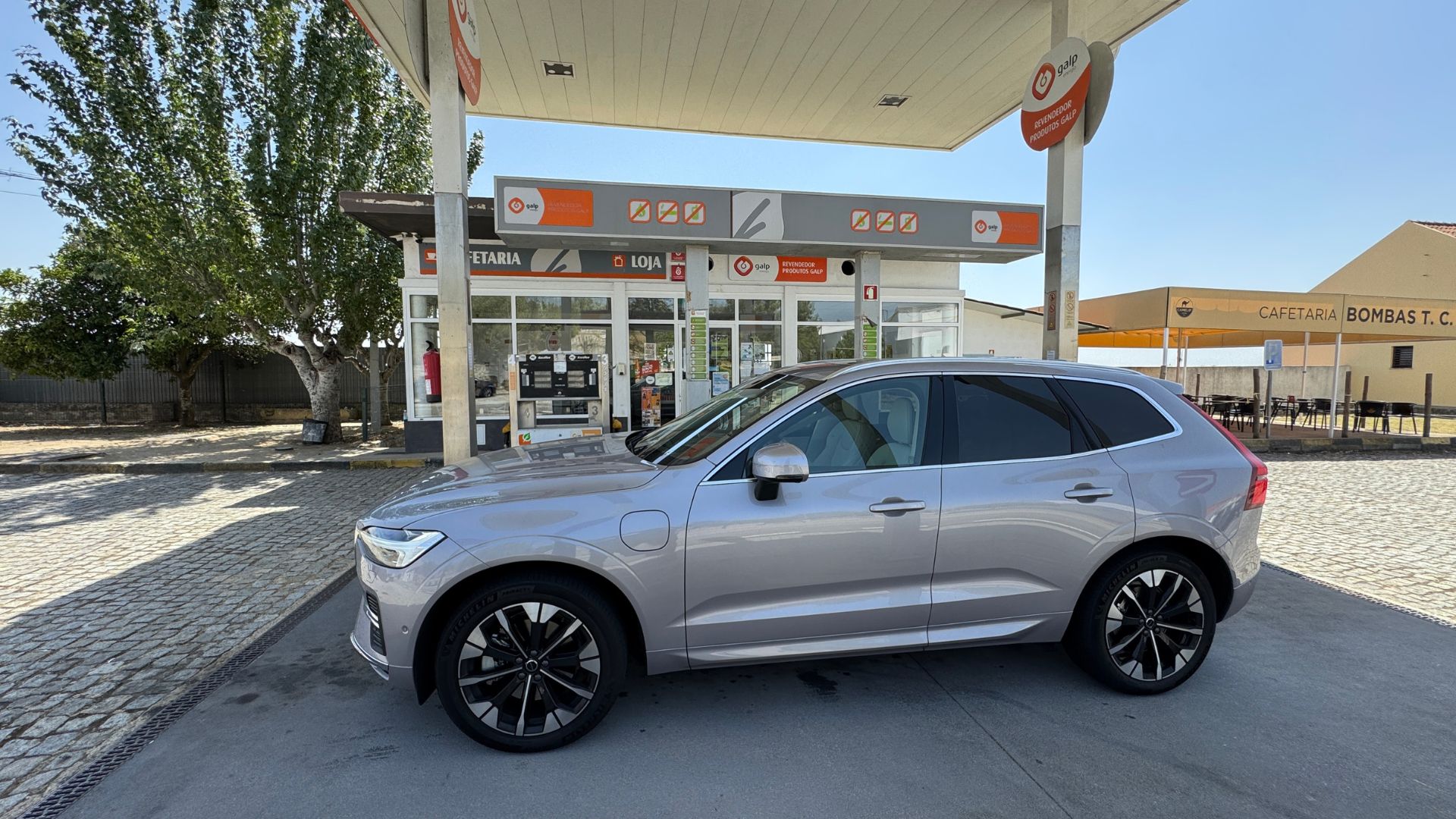 Volvo XC60 T8 2025 SUV hybride rechargeable PHEV