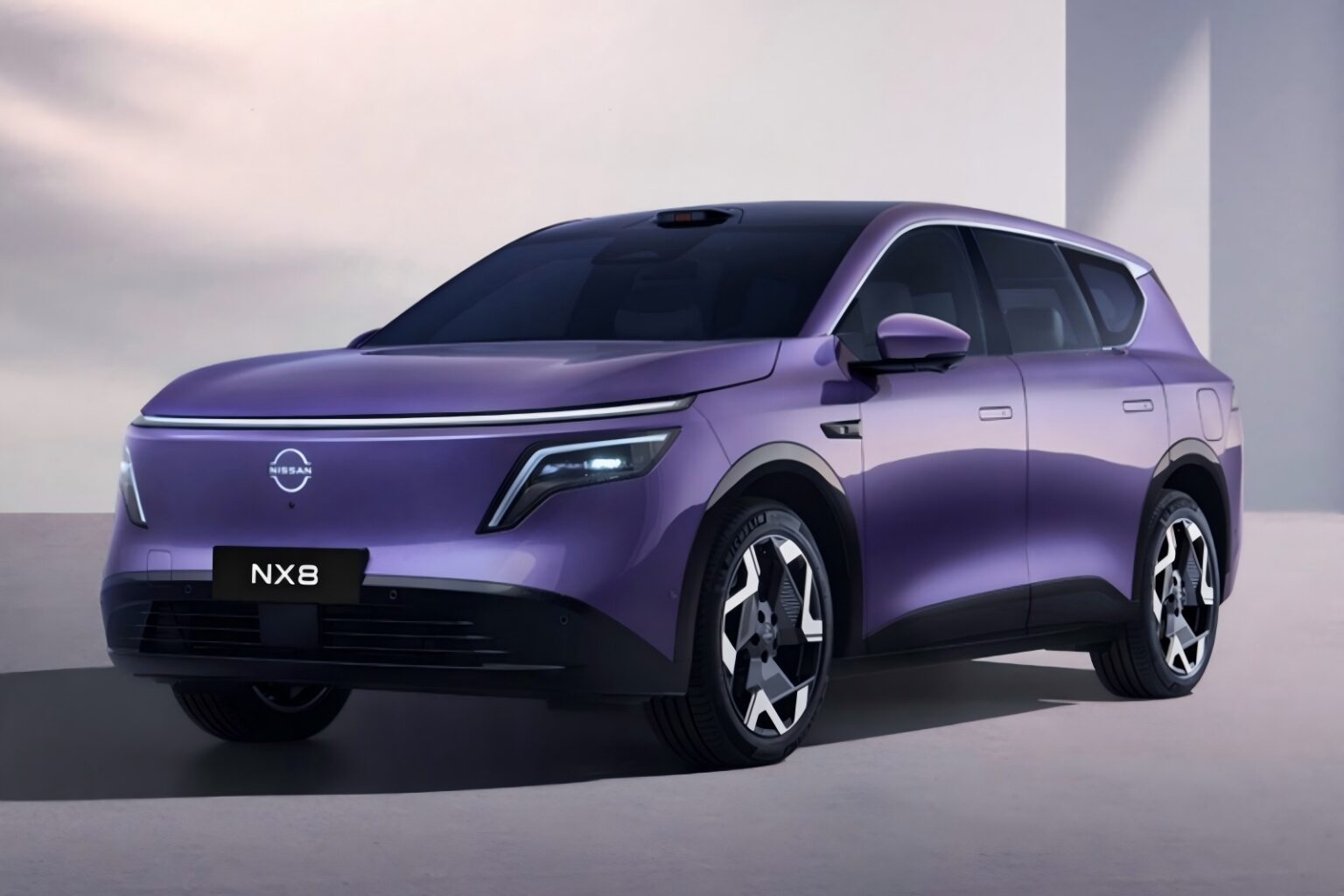 Nissan NX8 SUV électrique vue avant
