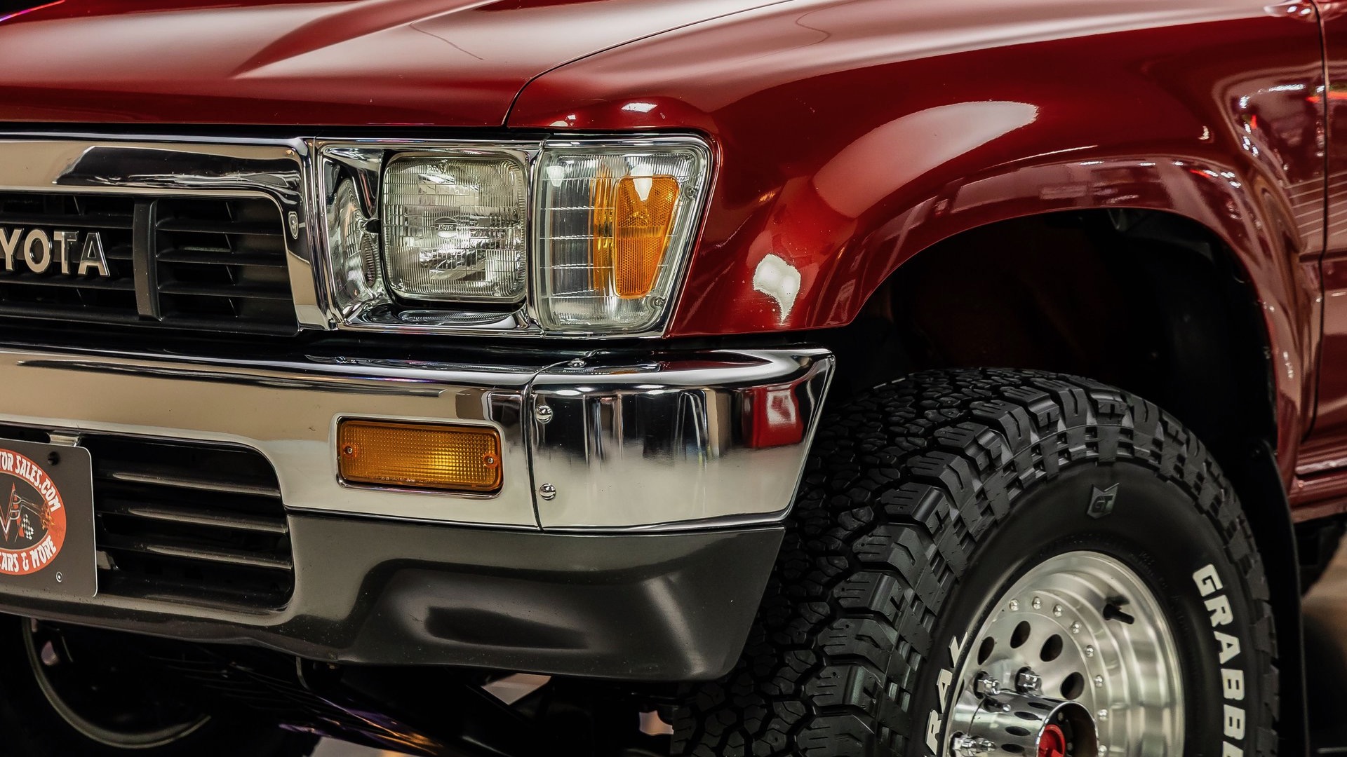 1991 Toyota Pickup front quarter detail.