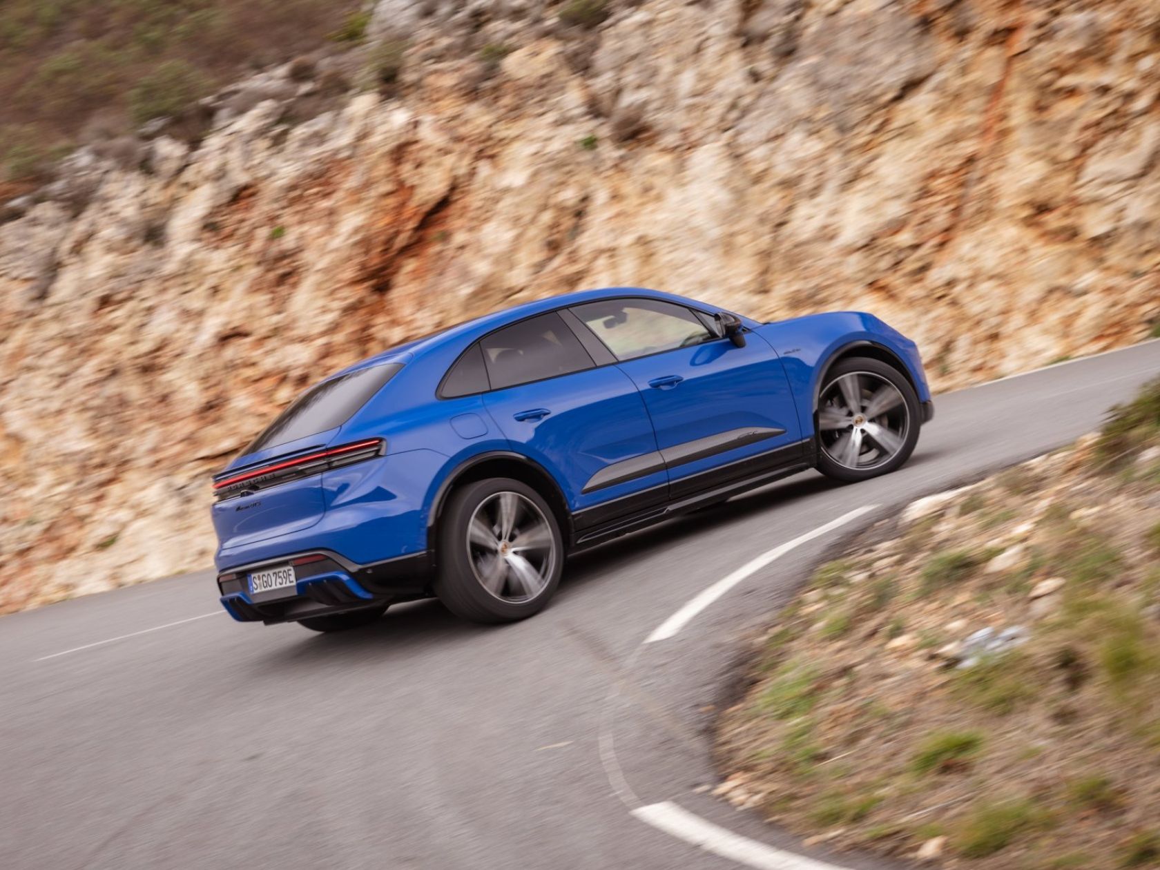 Porsche Macan GTS 2026 électrique en essai