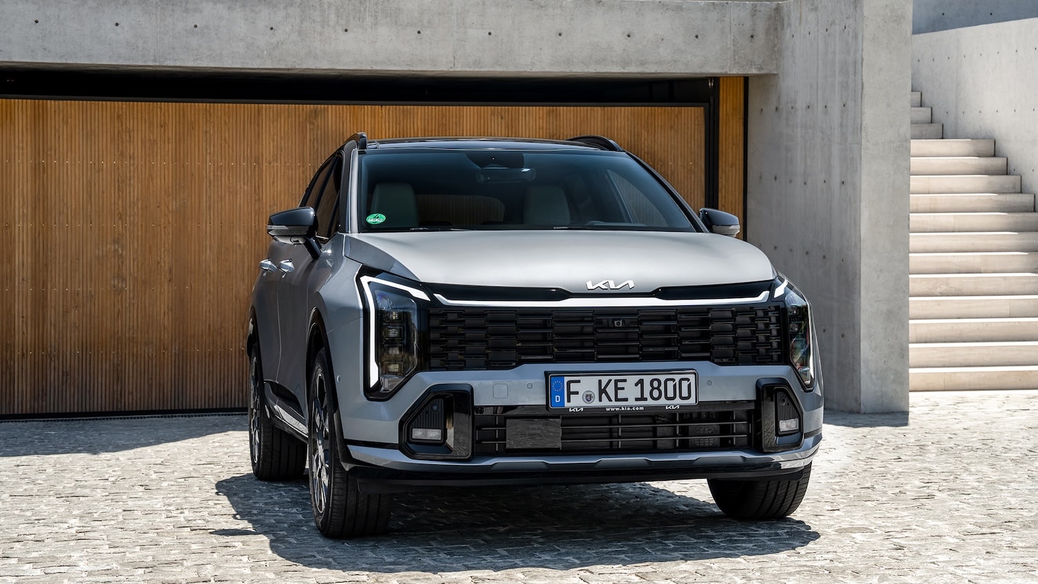 Kia Sportage hybride GT-Line restylé de couleur argent